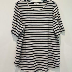 3/$15 Black & cream striped top with button sleeve detail